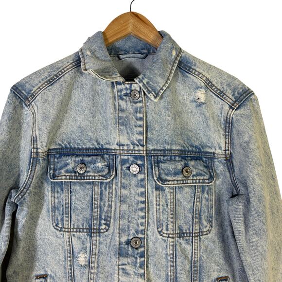 Abercrombie & Fitch Rigid Stone Wash Denim Jacket Womens M Light Wash Distressed - Picture 3 of 9